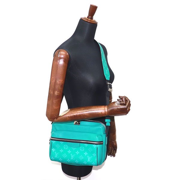 ルイヴィトン M30241 アウトドア メッセンジャー PM ショルダーバッグ