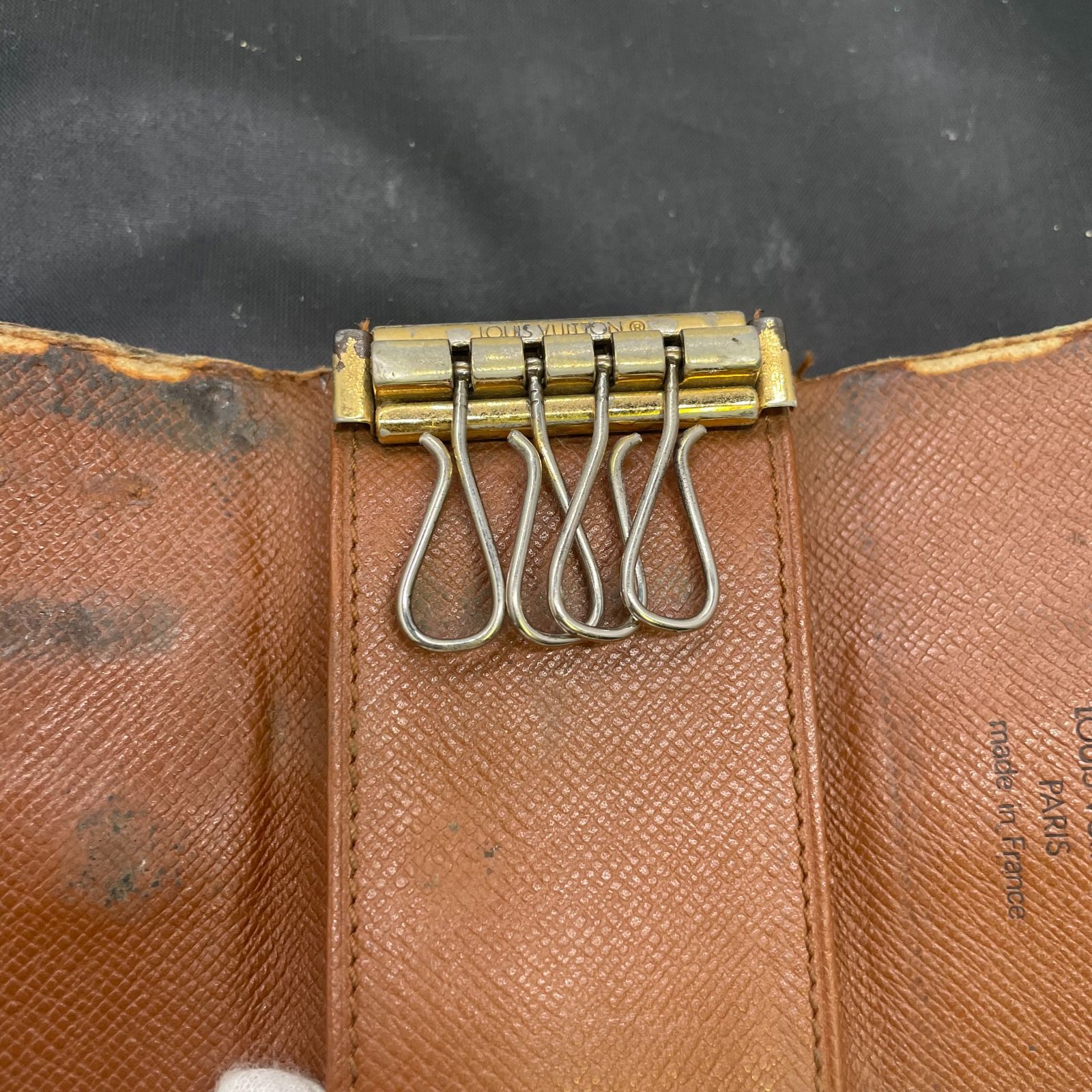 【新品同様　S】ルイヴィトン　モノグラム　ミュレティクレ4 ルイヴィトン モノグラム ミュルティクレ4 B25113931 - メルカリ