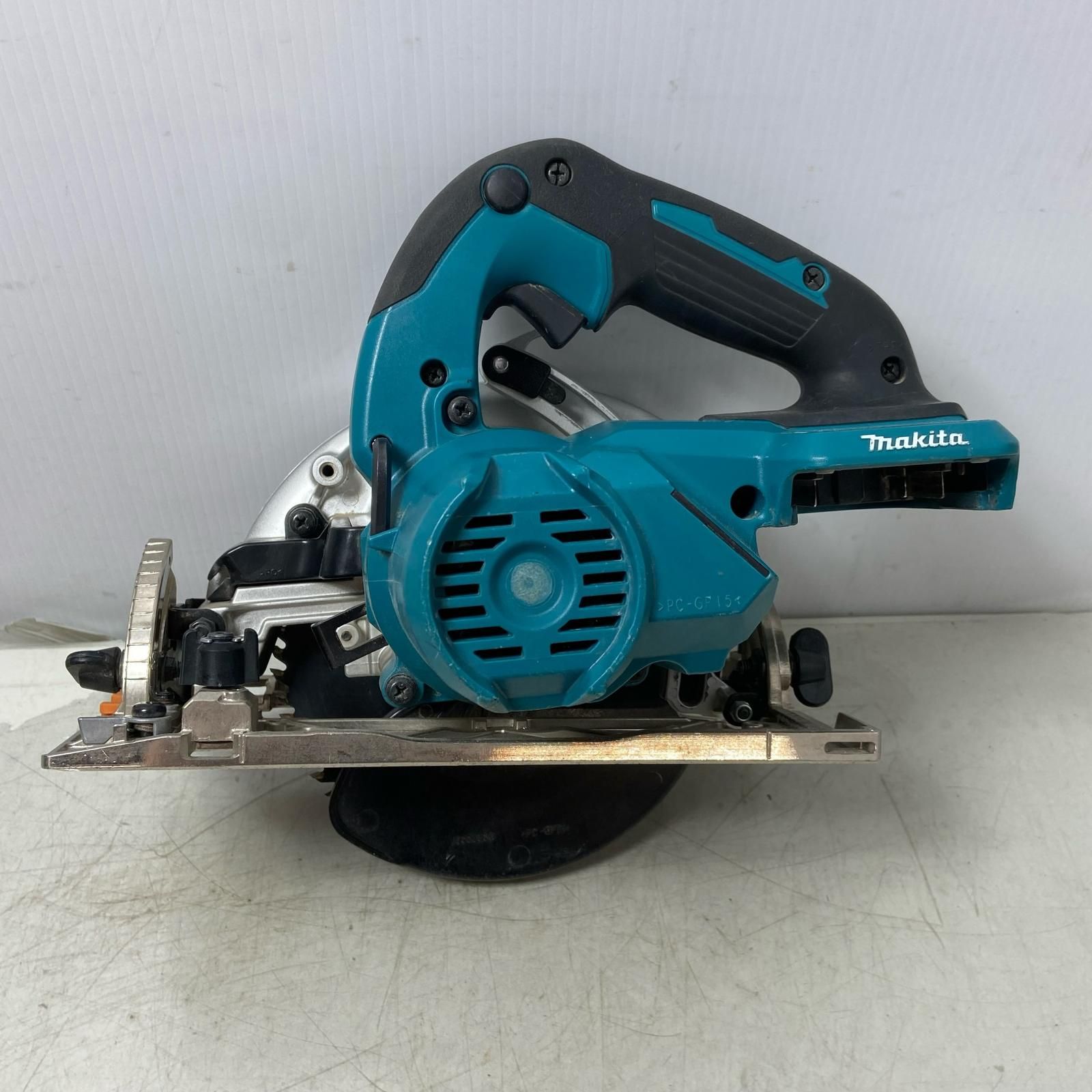 ΦΦMAKITA マキタ 丸のこ MAKITA HS 631 D ブルー