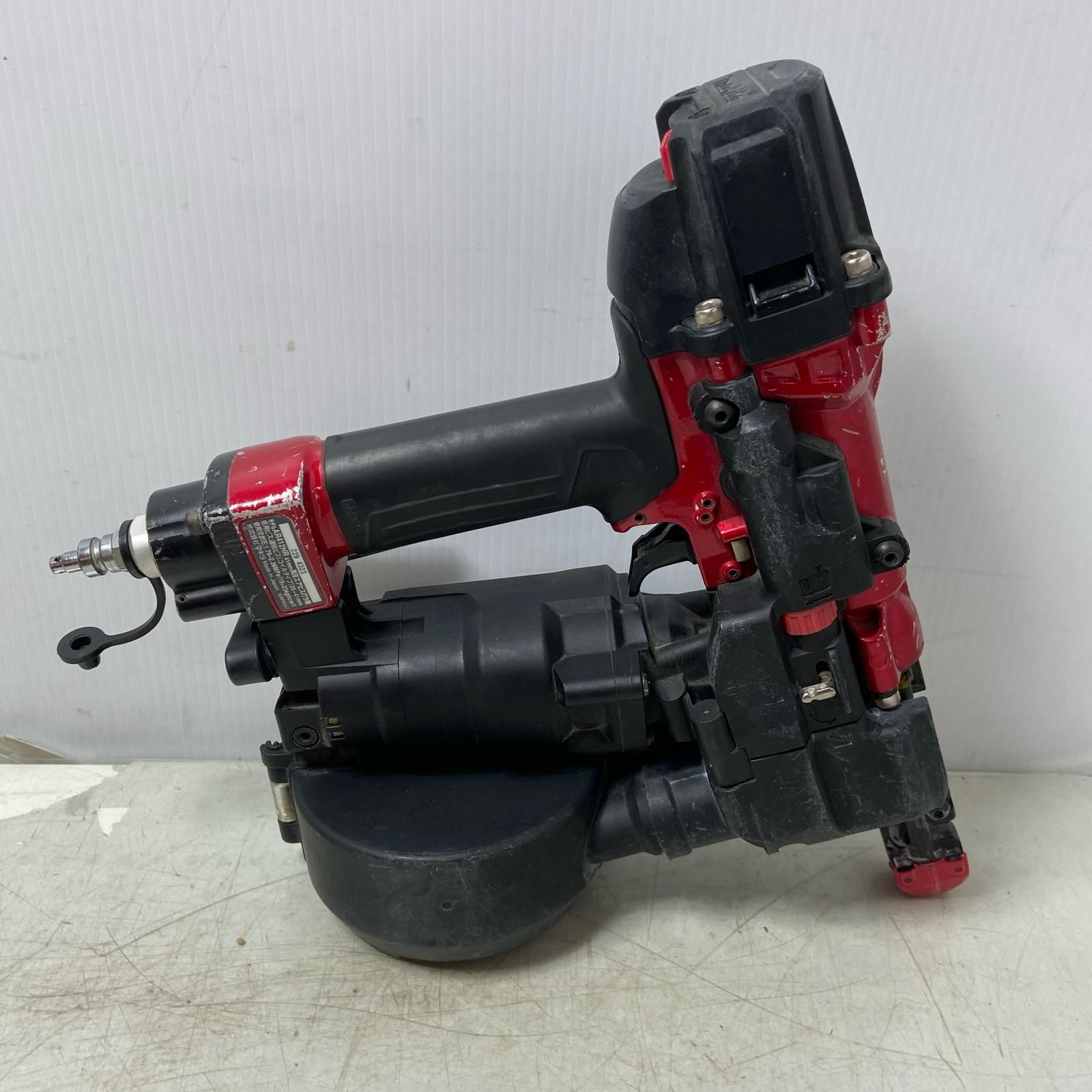 ΦΦMAKITA マキタ 41 mm 高圧エアビス打ち機 AR 412 HR レッド