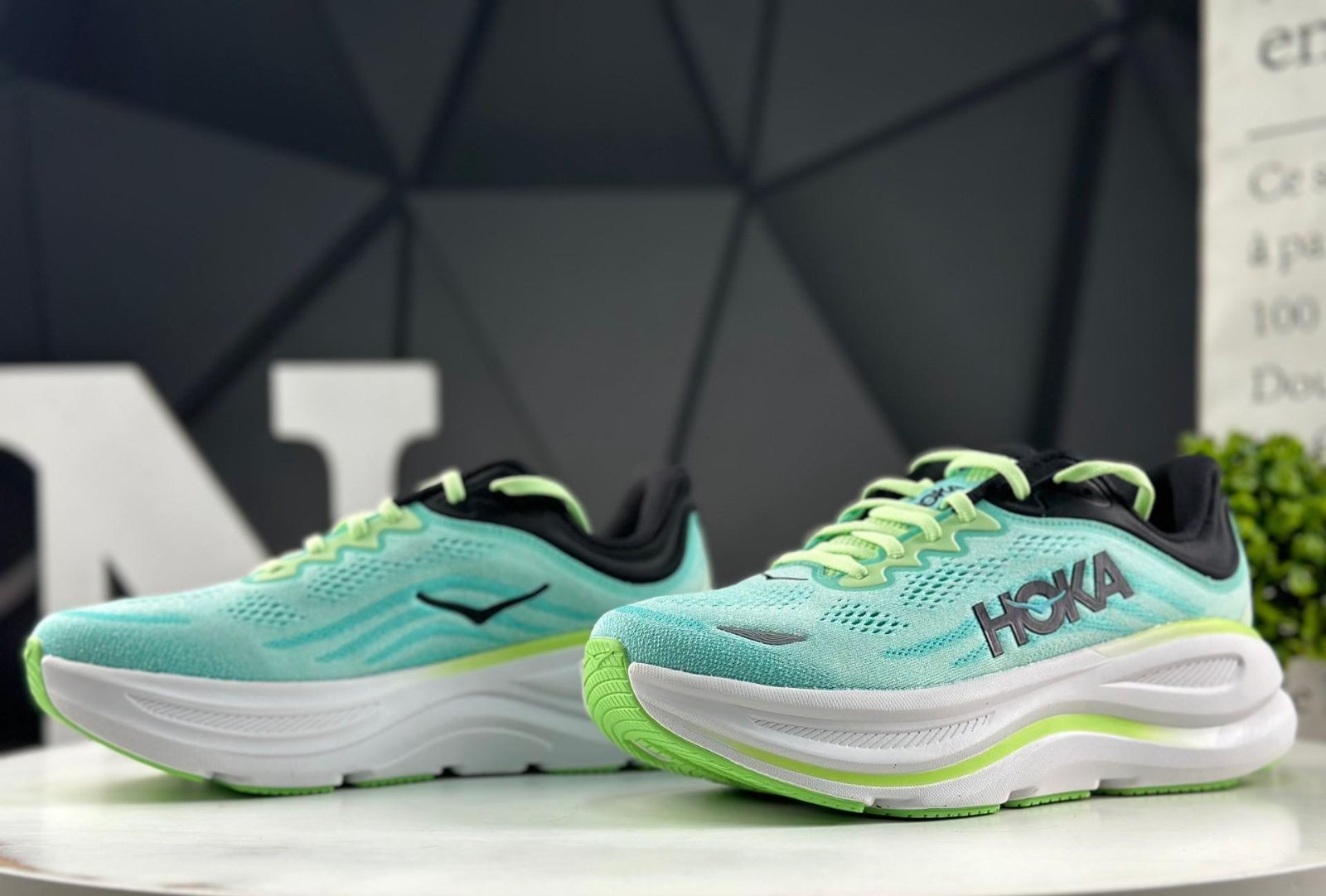 HOKAONEONE Bondi 9 ボンダイ 9 スニーカー ランニングシューズ 