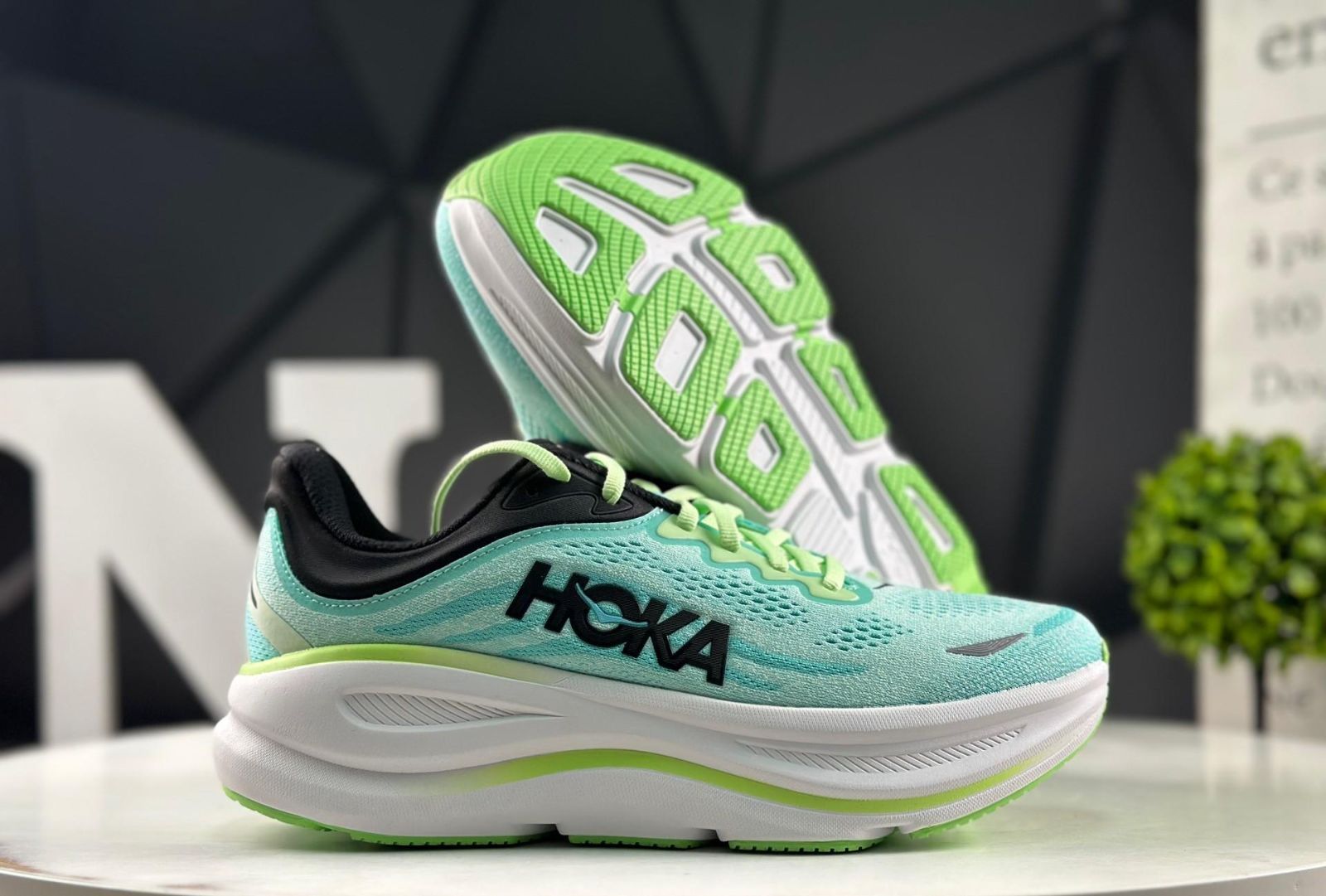 HOKAONEONE Bondi 9 ボンダイ 9 スニーカー ランニングシューズ 