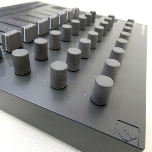 アウトレット》NOVATION ノベーション Launch Control XL 3 MIDI