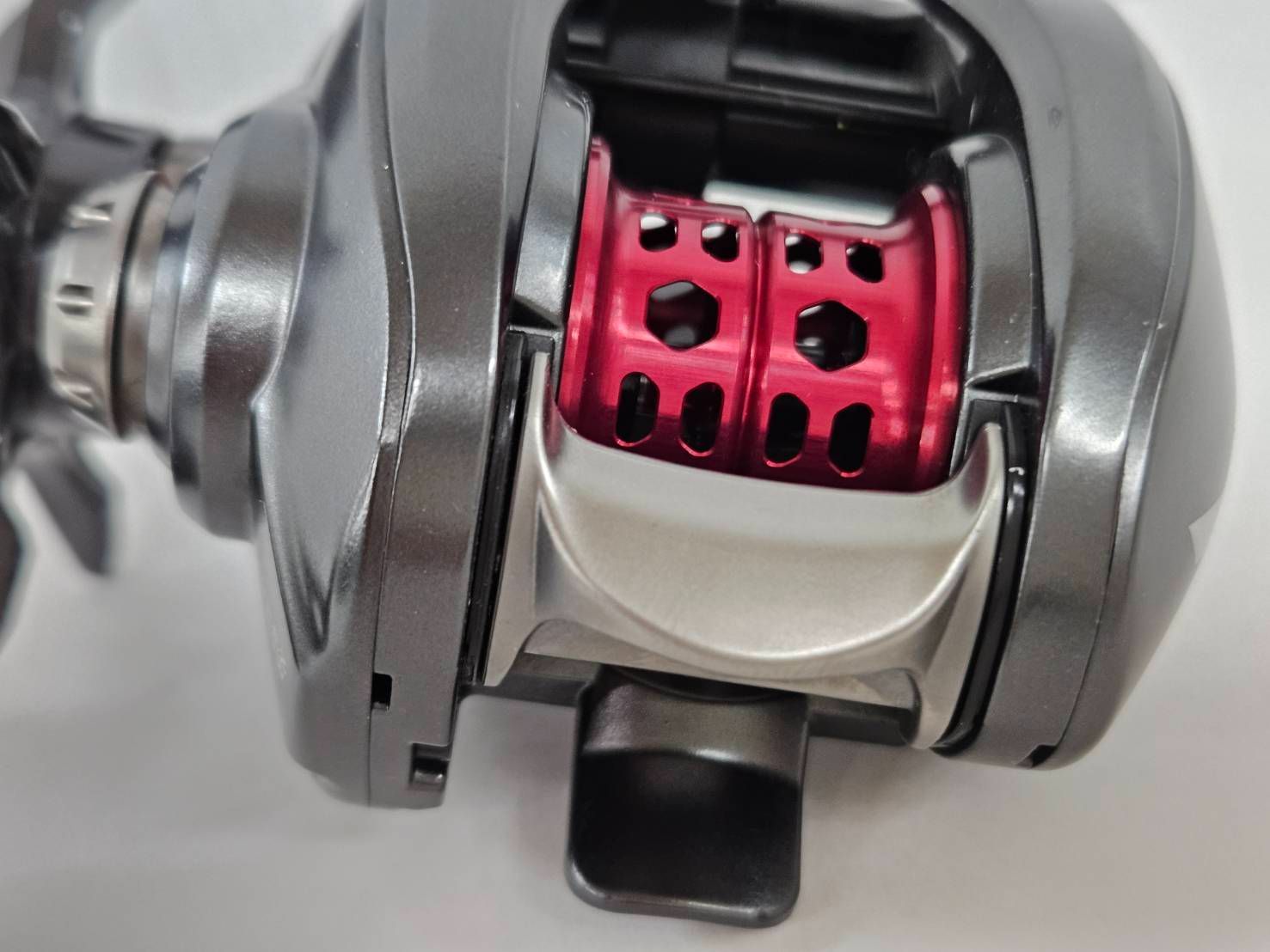 Daiwa STEEZ AIR500XXHL美品 DAIWA（釣り） ダイワ 20 スティーズ AIR TW 500XXHL (左ハンドル