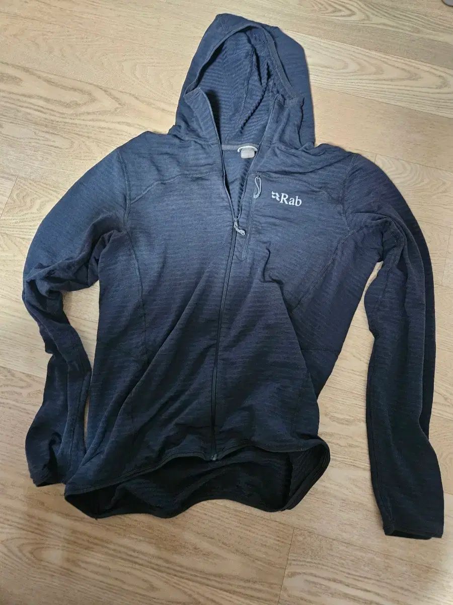 ラブ rab アセンダー ライト フーディー ベルーガ m