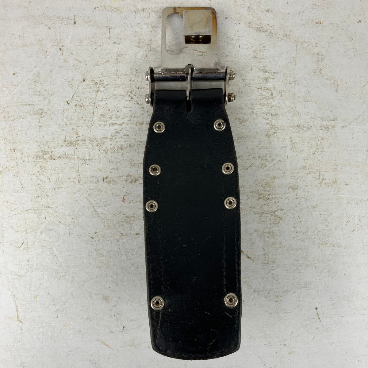 ЗЗKNICKS チェーン式親子2段LLタイプホルダー 着脱ベルトループ付 KB- SUS-K ブラック