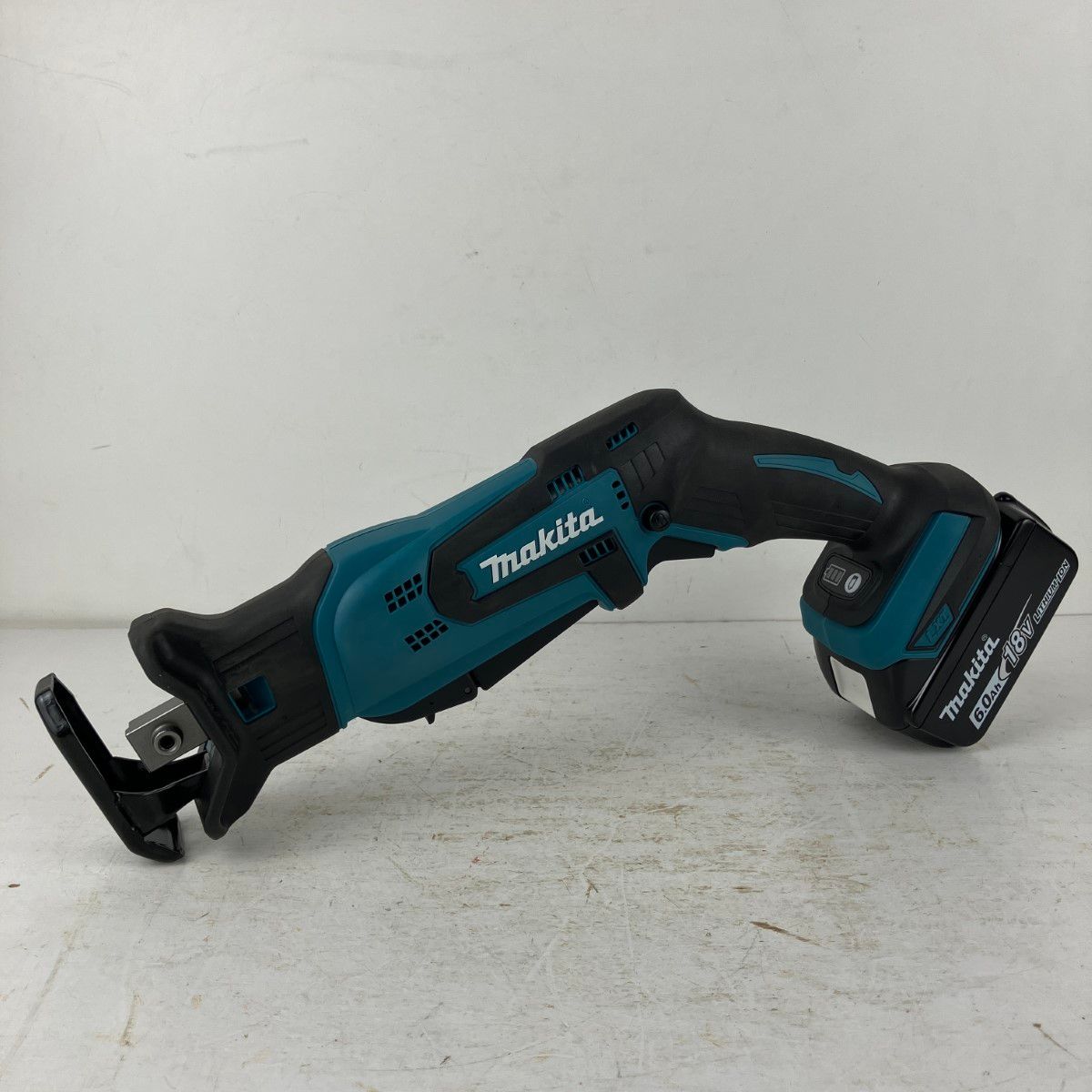 ЗЗMAKITA マキタ 18 v 充電式レシプロソー バッテリーx 1付 充電器無し JR 184 D ブルー