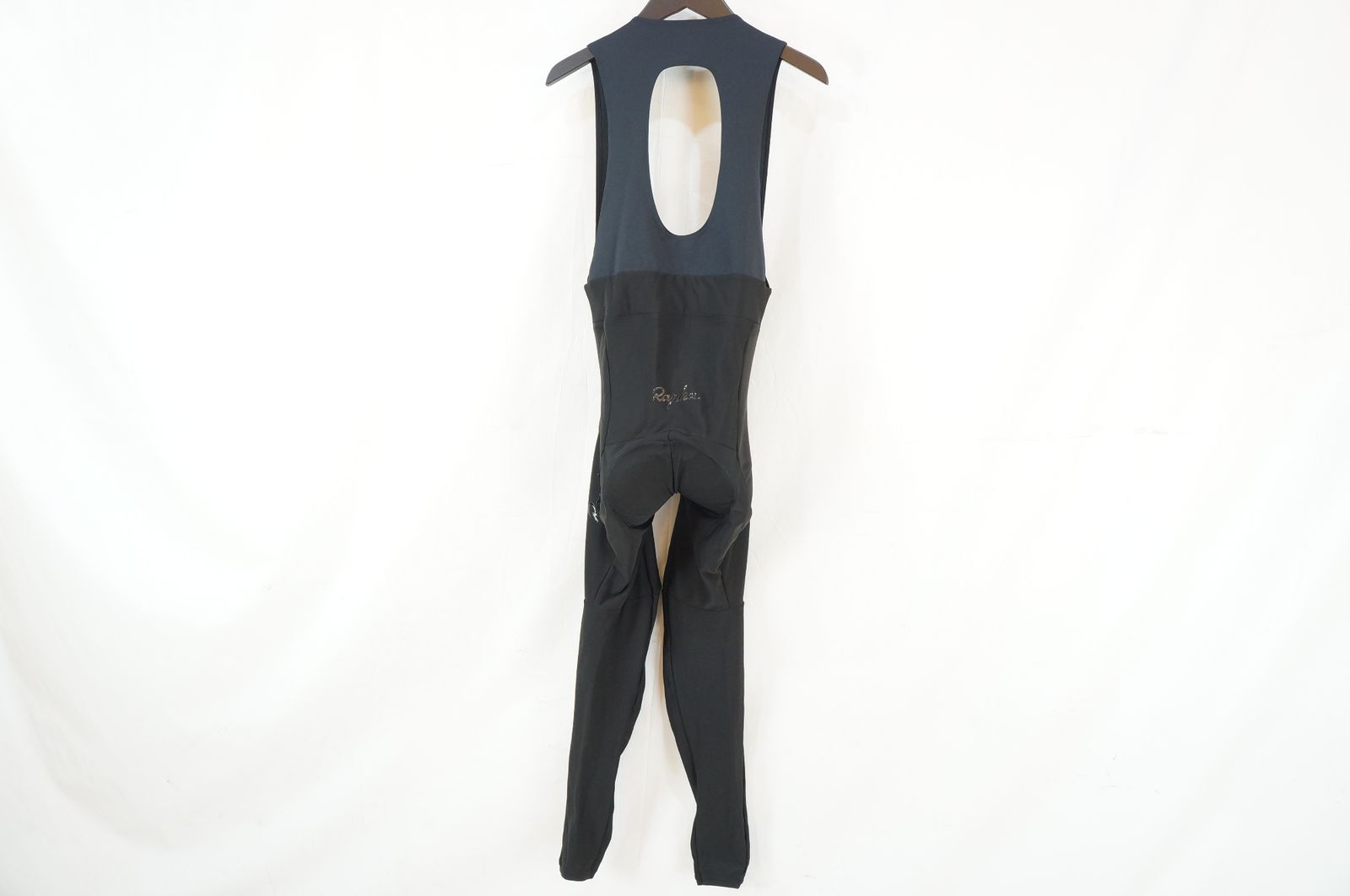 メルカリ市限定値下【未使用品】Rapha ビブタイツ RAPHA 「ラファ」 CORE WINTER TIGHTS WITH PAD Sサイズ ビブタイツ