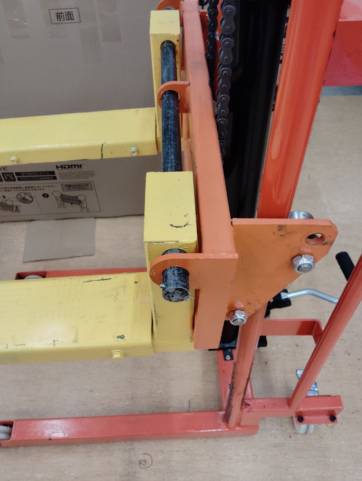 栃木県引取 ハンドフォークリフト 400 kg 最高位1700 mm フォーク長さ650 幅最大520 油圧式 台車 ハンドリフト 低床