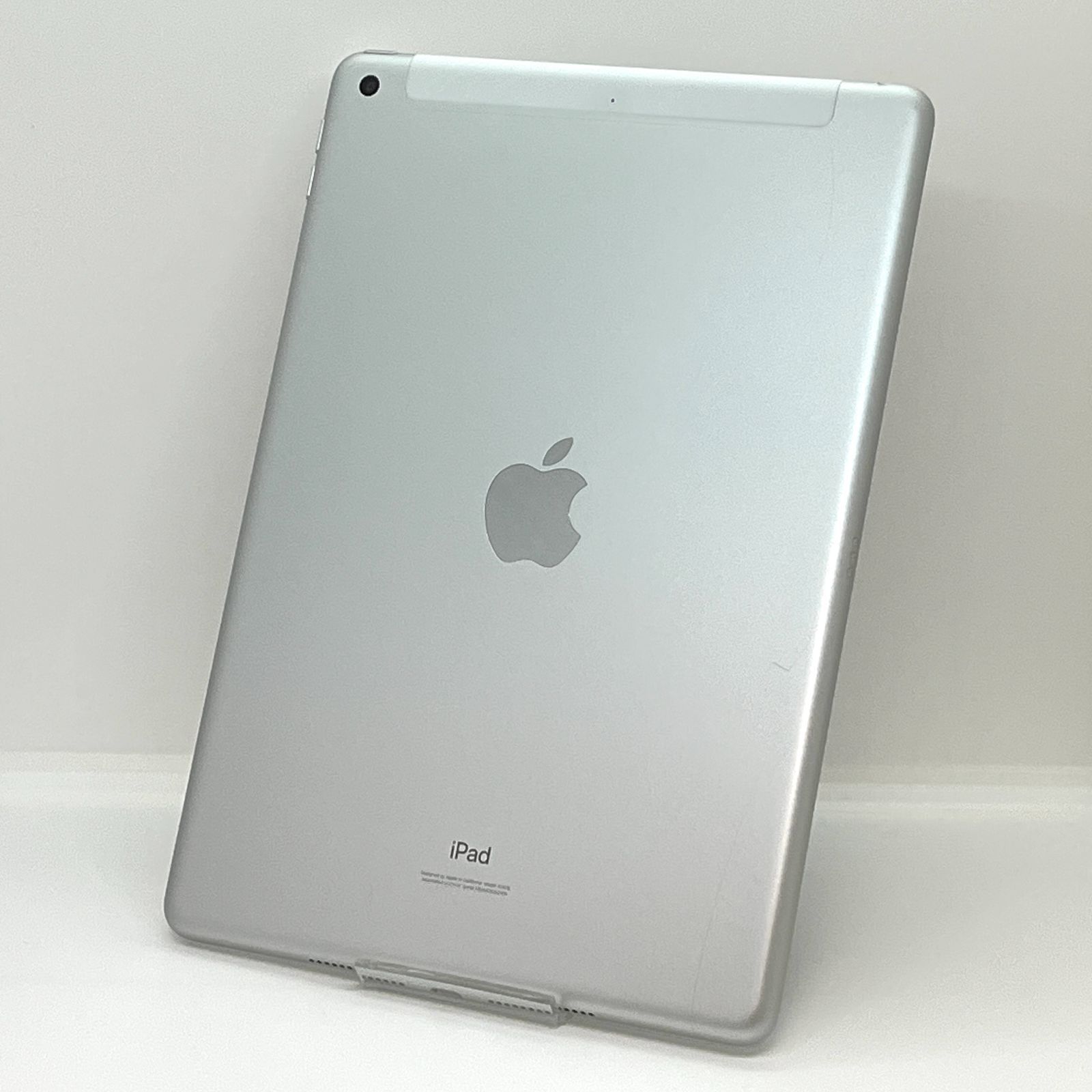 美品】iPad (第8世代) Wi-Fi+Cellularモデル シルバー 32GB 10.2インチ
