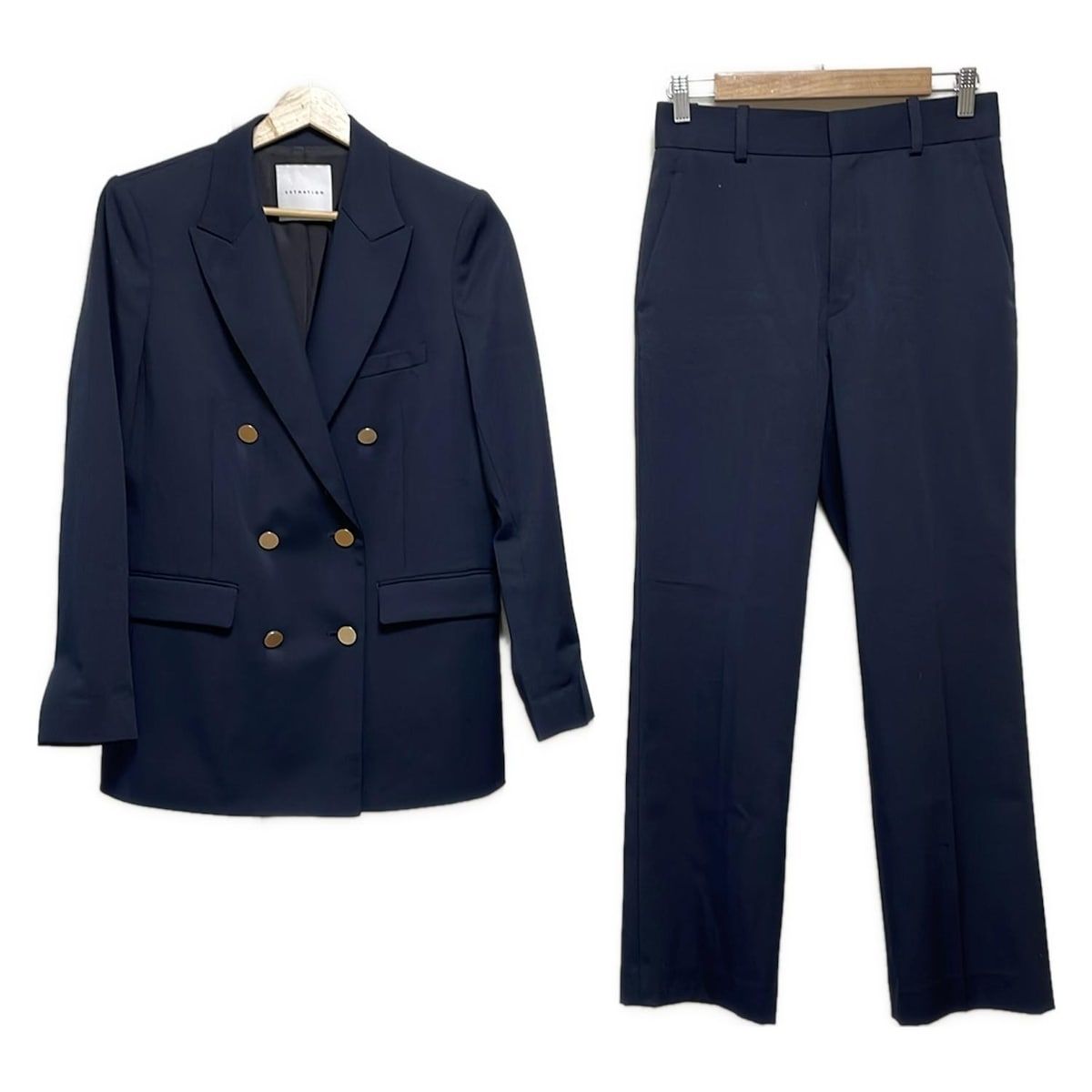 ESTNATION エストネーション レディースパンツスーツ レディース - ダークネイビー 肩パッド ダブル