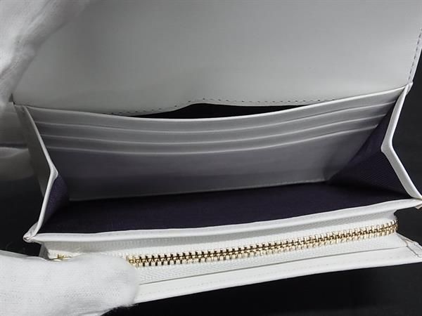 □新品□未使用□ agnes b. アニエスベー レザー フラワー 二つ折り