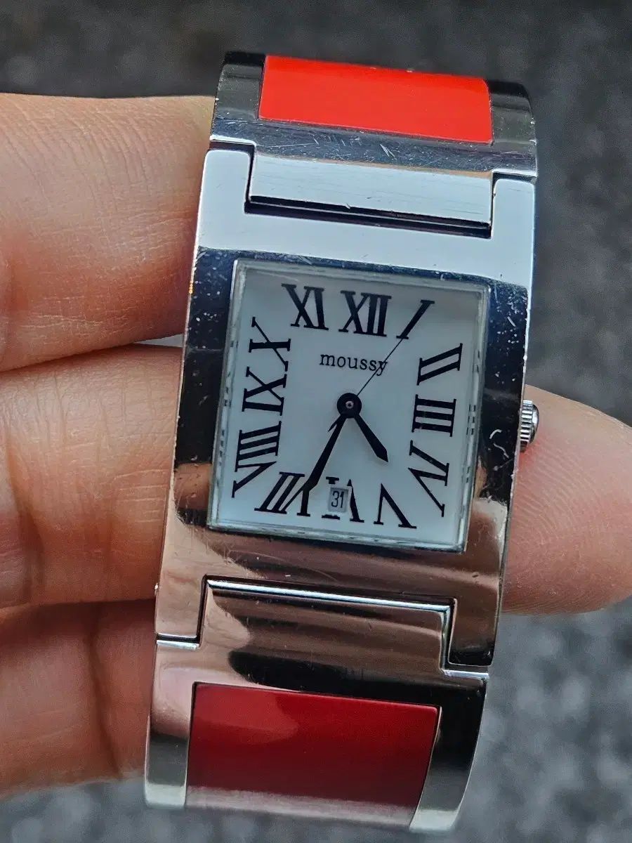 麻ウジ ヴィンテージ時計 ブレスレット型