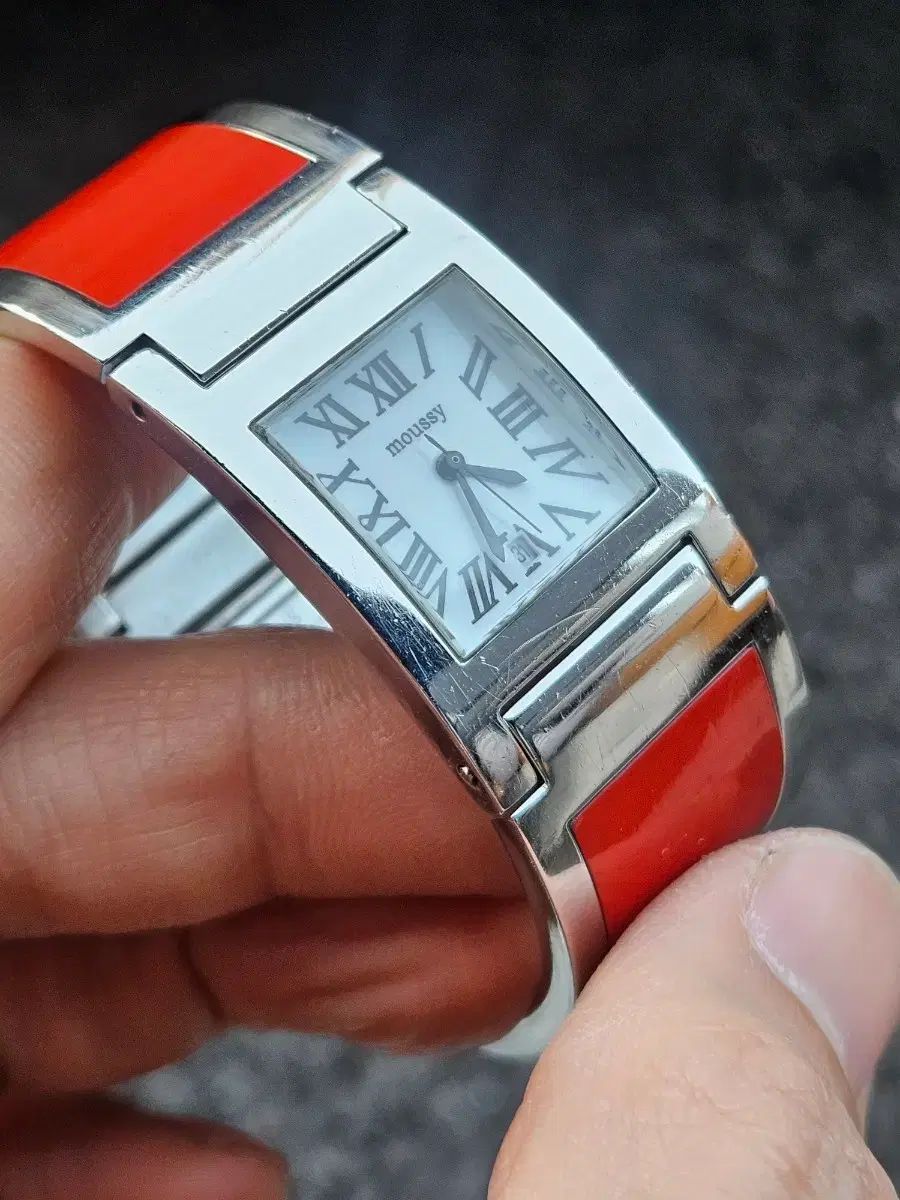 麻ウジ ヴィンテージ時計