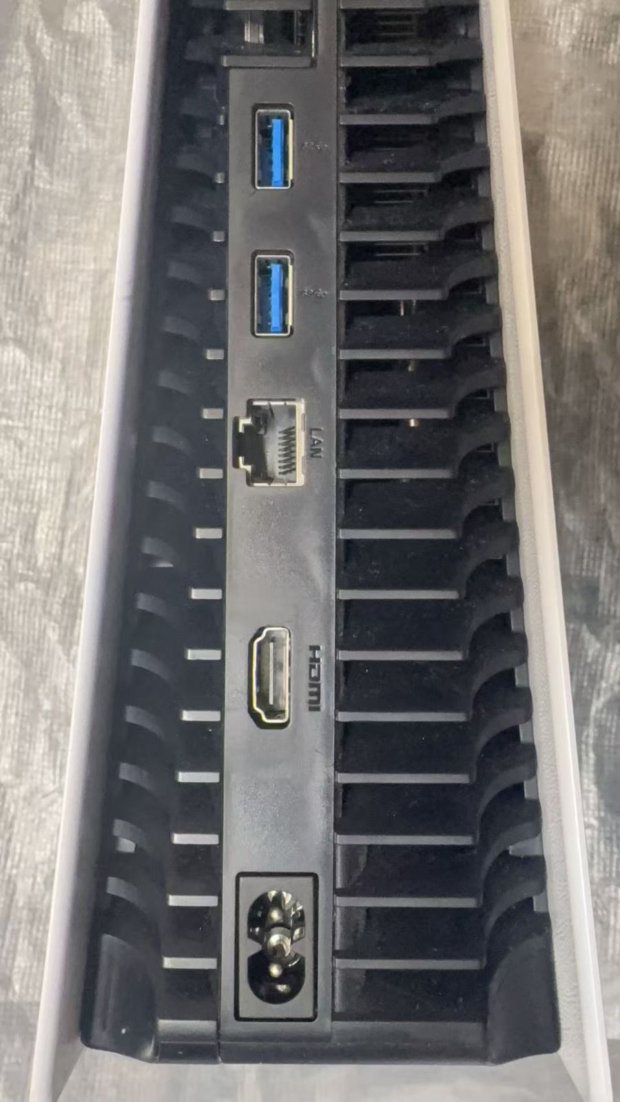  品 PS 5 CFI-1100 A 01 本体(通常版) プレイステーション5(PS5)