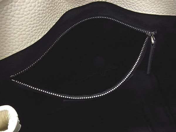 □極美品□ VASIC ヴァジック グラフ ミニ レザー ハンドバッグ トート