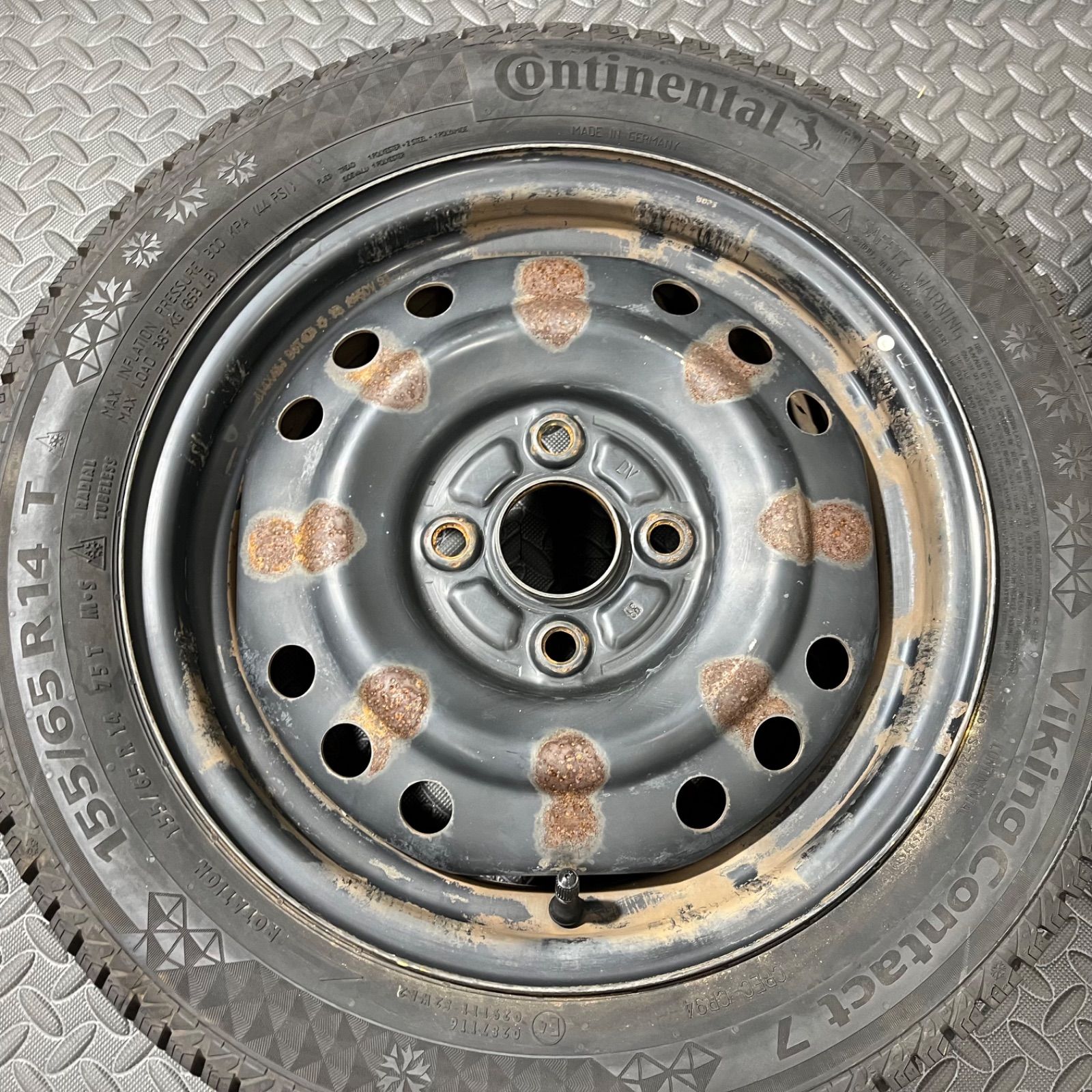 19年製 155 65 R 14 コンチネンタル バイキングコンタクト7 ダイハツ タント ムーヴ ミラ コンテ スタッドレスタイヤ 冬タイヤ 1270 E