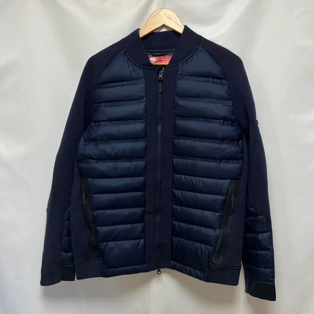 ナイキテックフリースエアロロフト ダウンジャケット 国内正規品 L サイズ 正規品/L NIKE ナイキ エアロロフト ランニング テックフリース