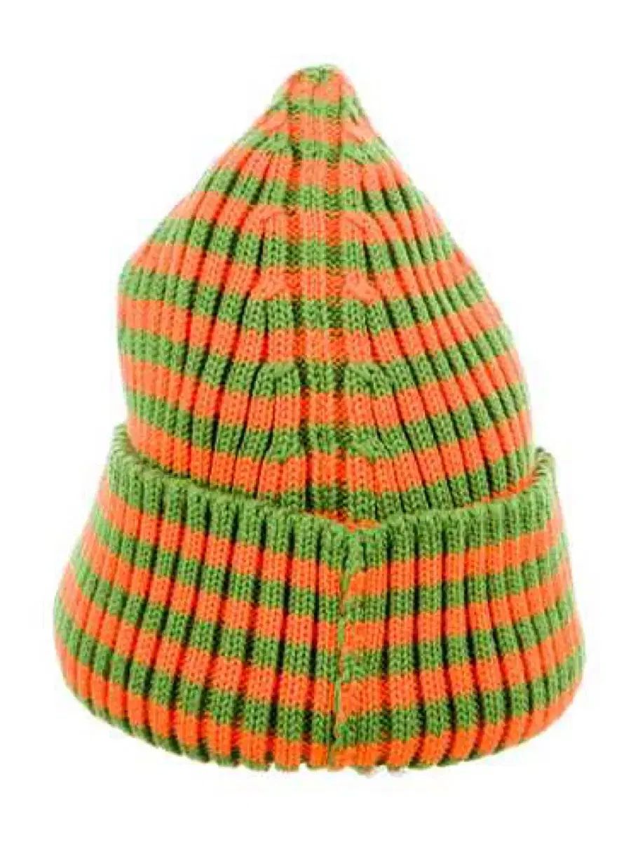 プラダ　ビーニー プラダ ニット ビーニー - メルカリ