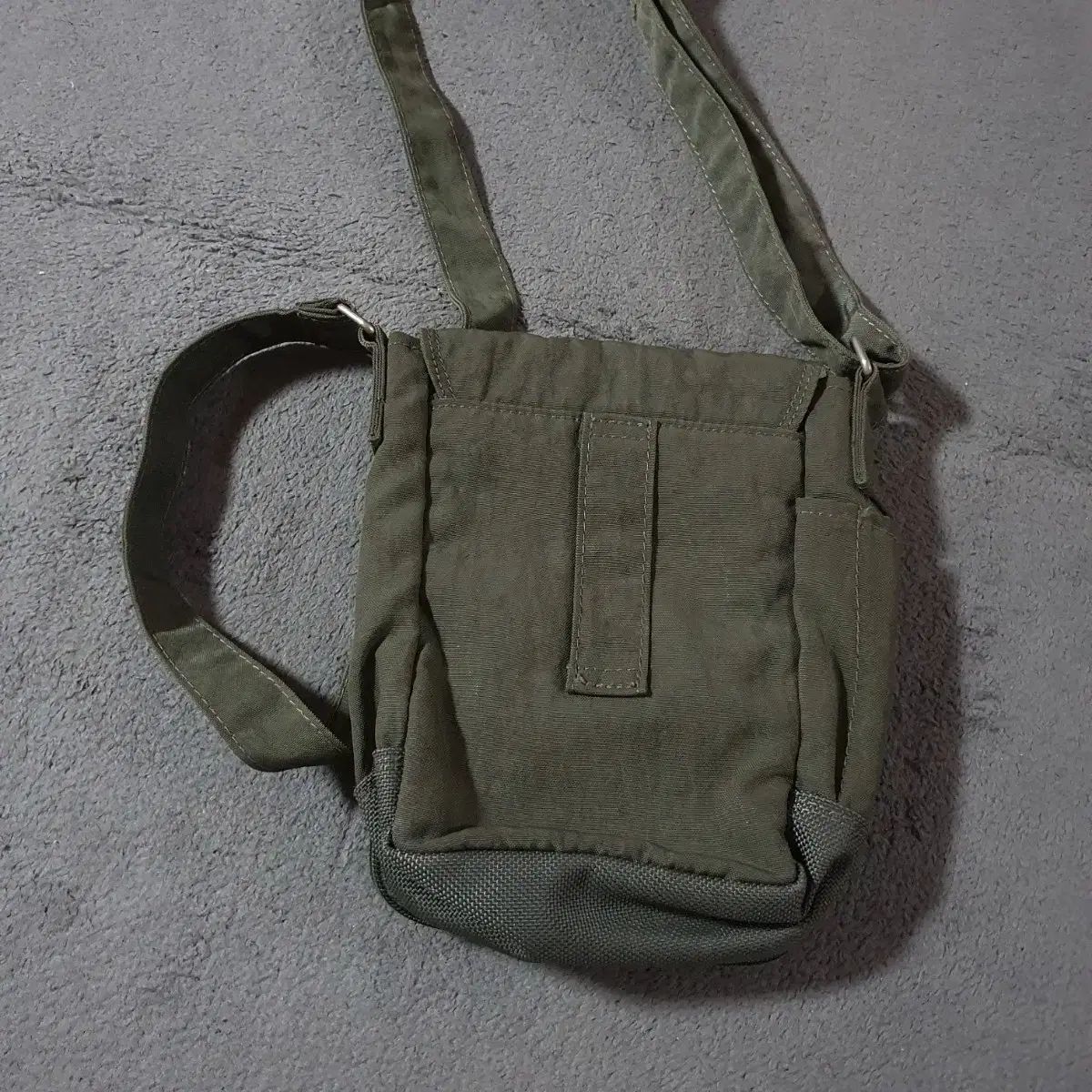 コロンビア 90s カーキ マルチポケット ポーチバッグ クロスバッグ
