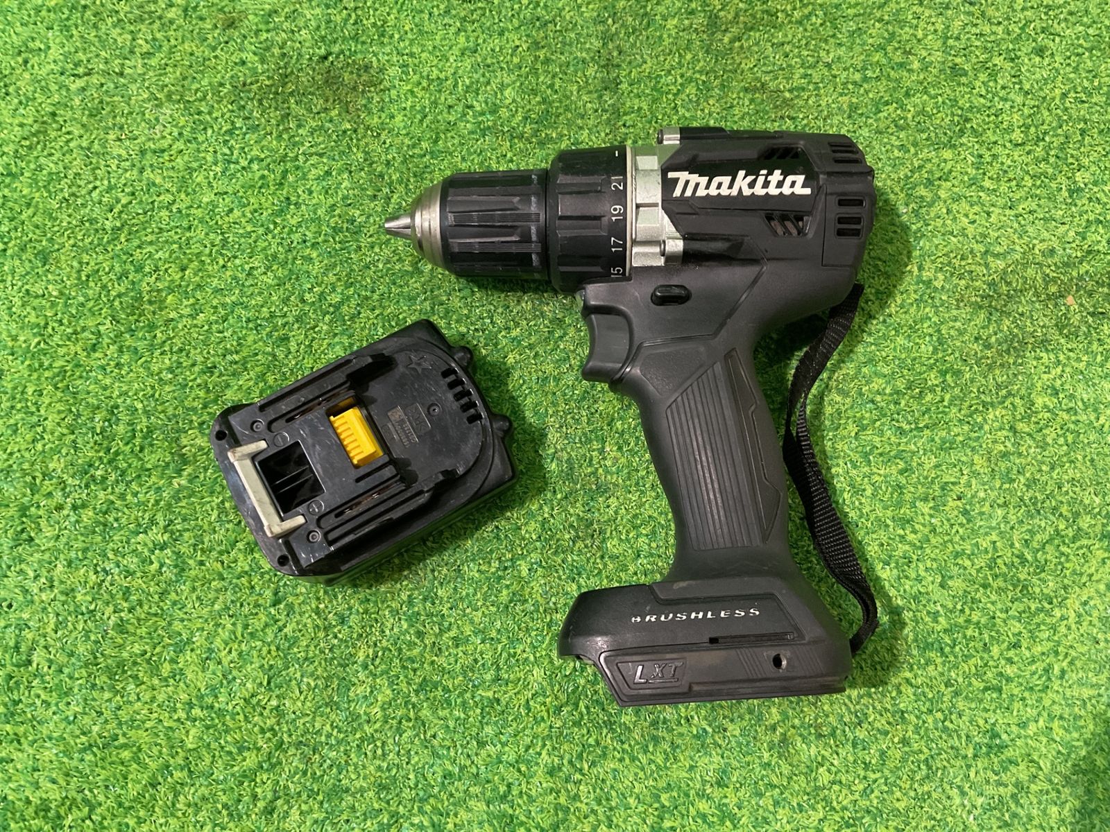 マキタ DF 474 D 充電式ドライバドリル バッテリ バッテリ充電回数99回 過放電5％ サ-238