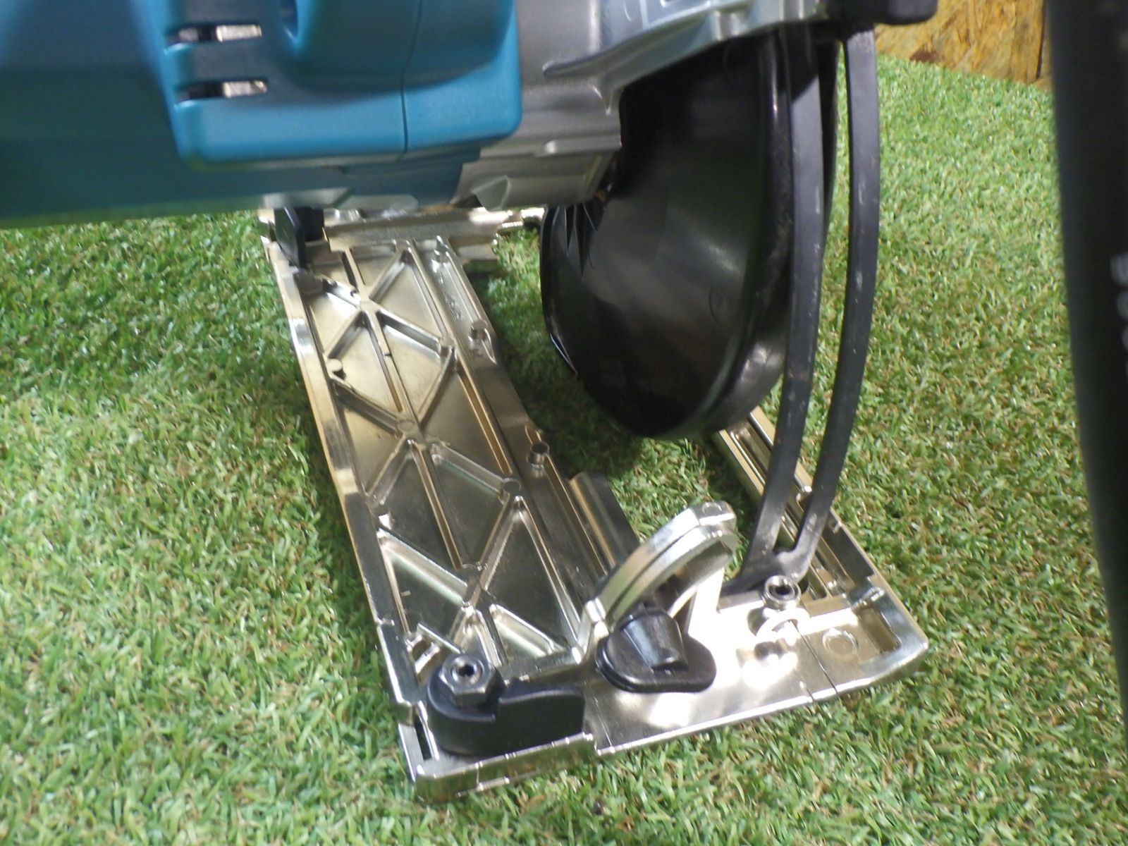 ライト点灯します