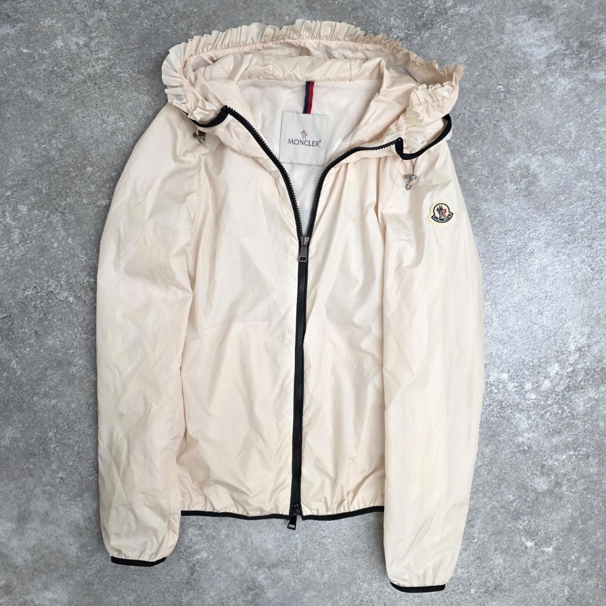 MONCLER モンクレール フリル付 フード ジップアップ ブルゾン LAIT 
