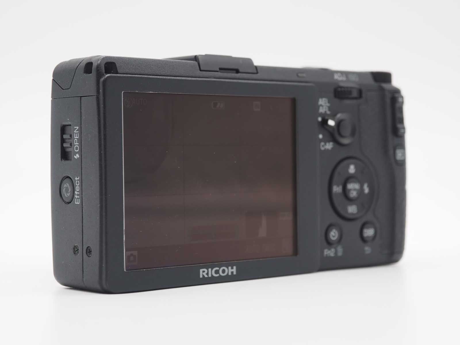 リコー Ricoh GR 16.2MP APS-C Compact Digital Camera 550 shots 元箱