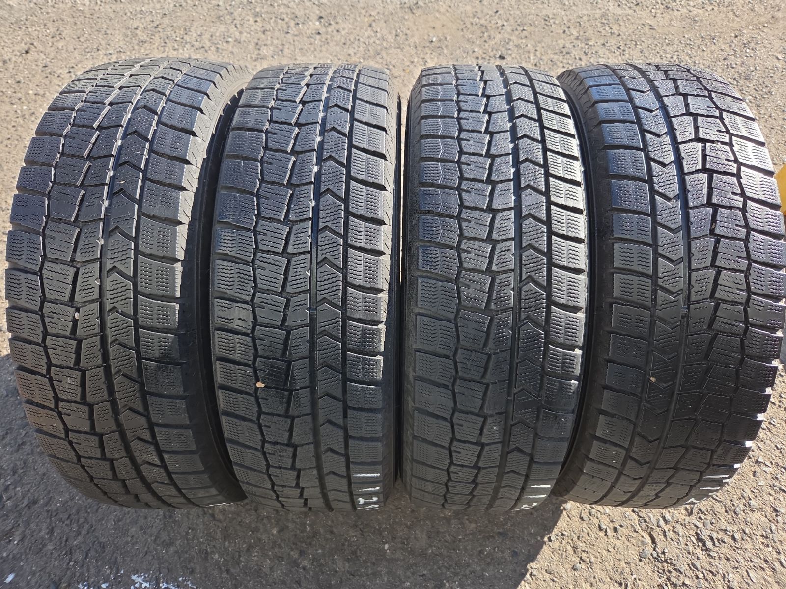 !! 195 65 R 16 ダンロップ 20製 スタッドレス ロッキー テリオス 等 パンクチェック済み