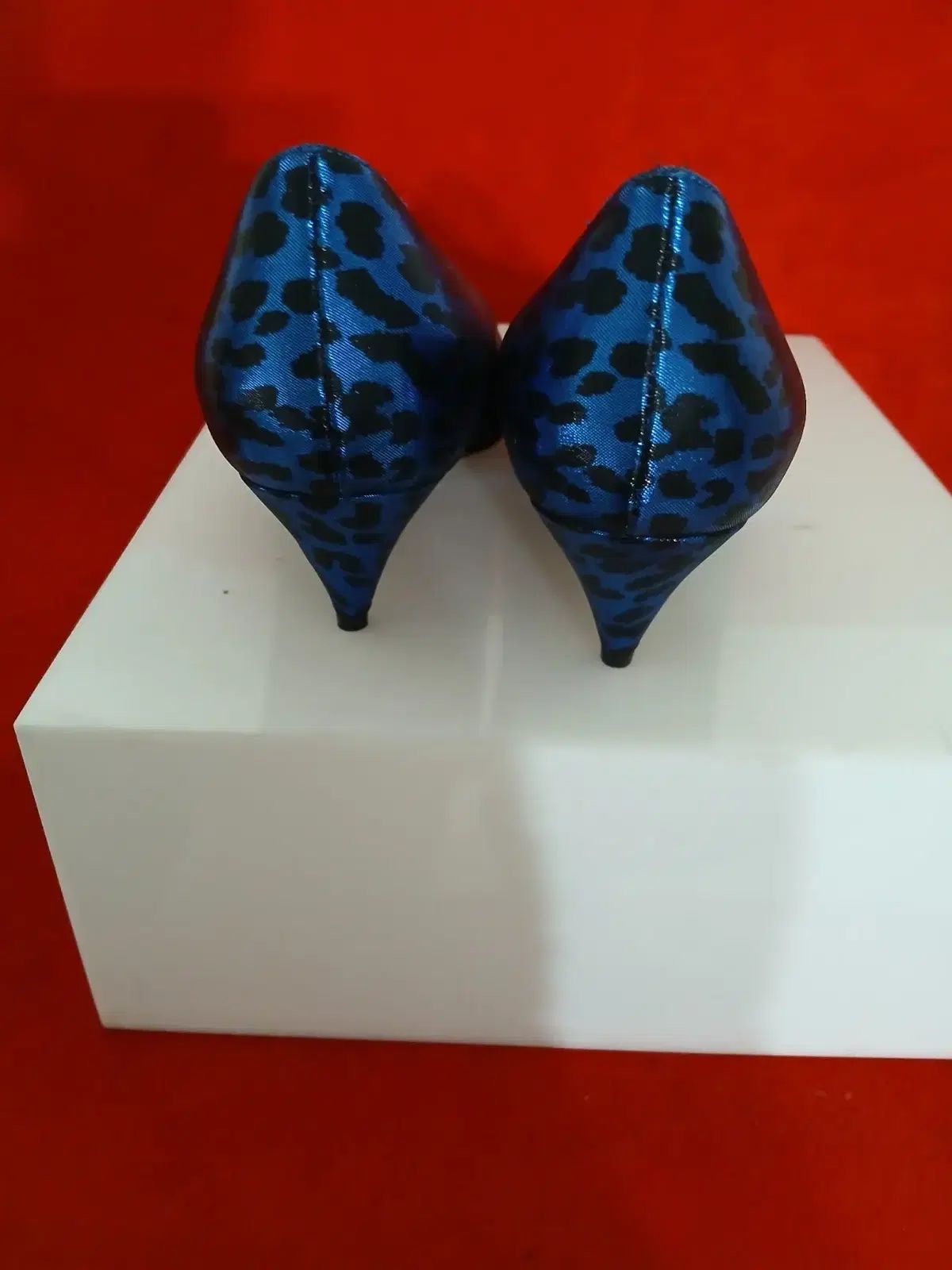 ローヒール パンプス