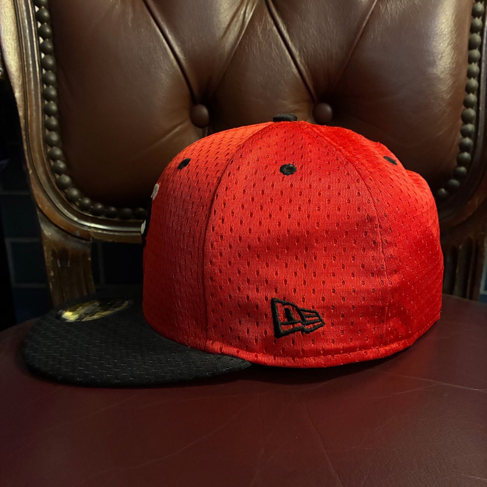 NEW ERA × NBA CHICAGO BULLS 59FIFTY メッシュベースボールキャップ 