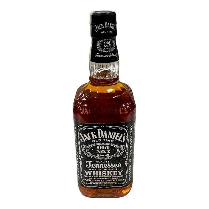 新品・未使用】ジャックダニエル オールド No.7 缶ケース付 - メルカリ