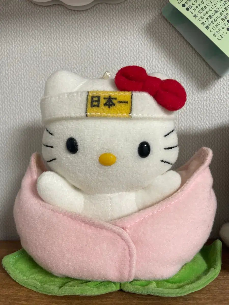 古典2002 最新 ハローキティ 桃童子 マスコット 古典2002 ハローキティ