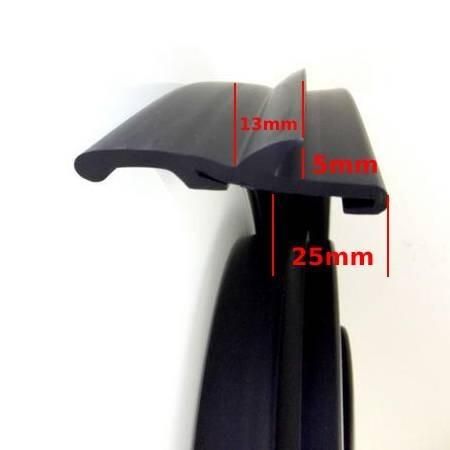 つー‼️〔厚みオーダー変更〕 日産 テラノ ラバーフェンダー 8cm 80mm カット自由 1台分 全長6m 汎用