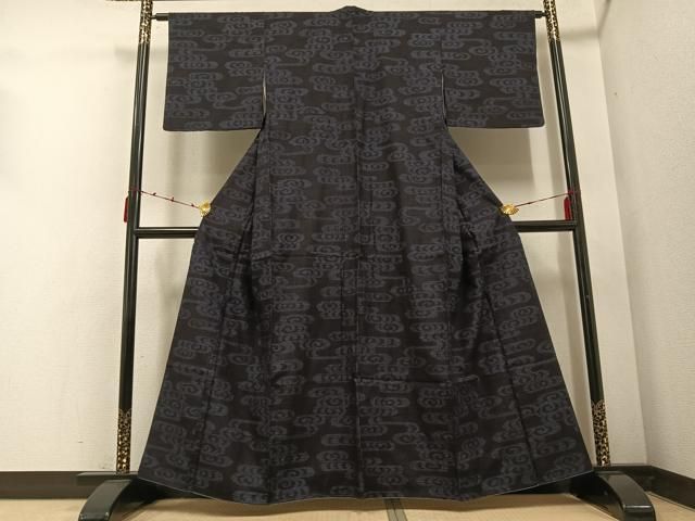 平和屋着物 本場結城紬 重要無形文化財 80亀甲 流水文 正絹 ph