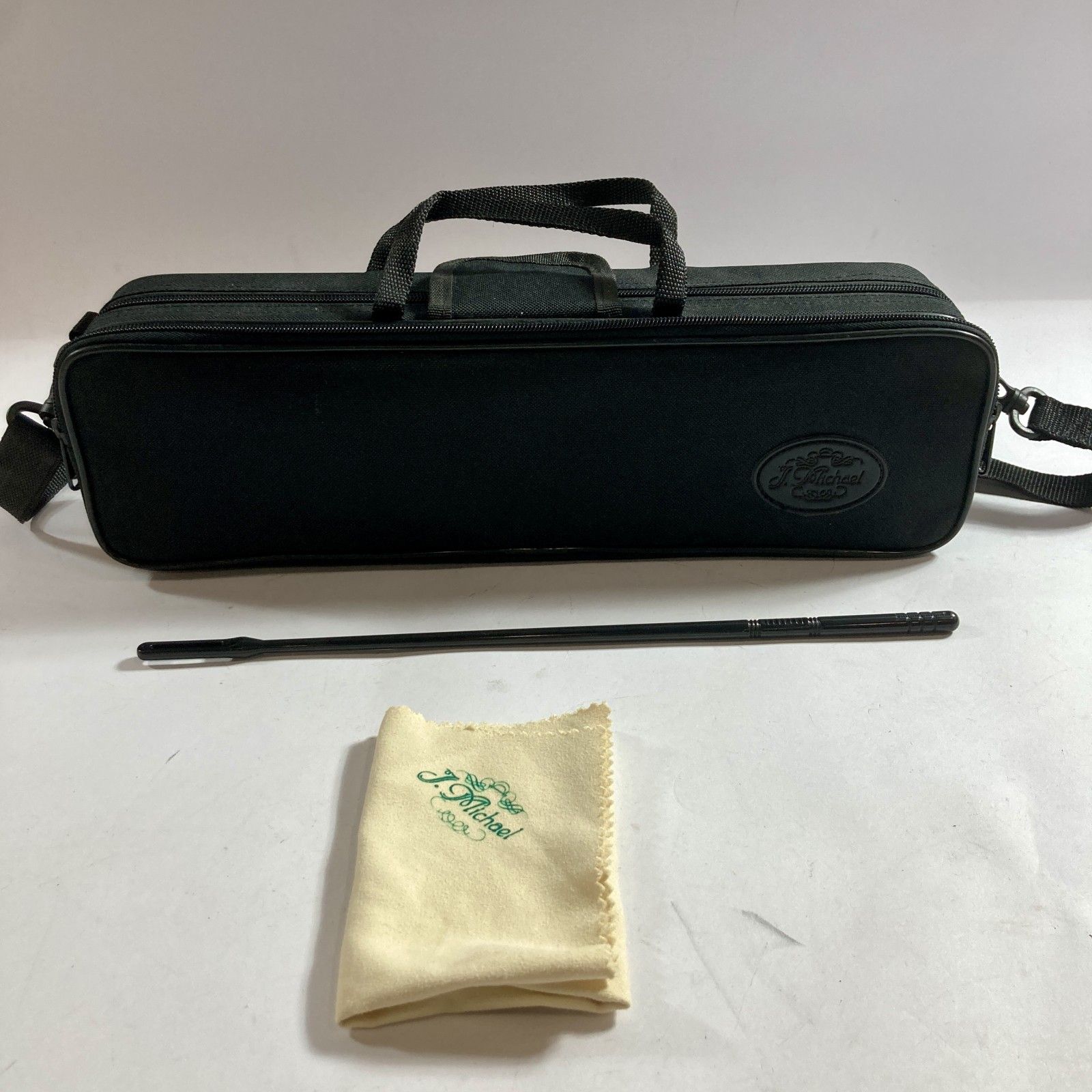 ☆ J Michael フルート 管楽器 Jマイケル FL-300S UA0046 現状品 0.82