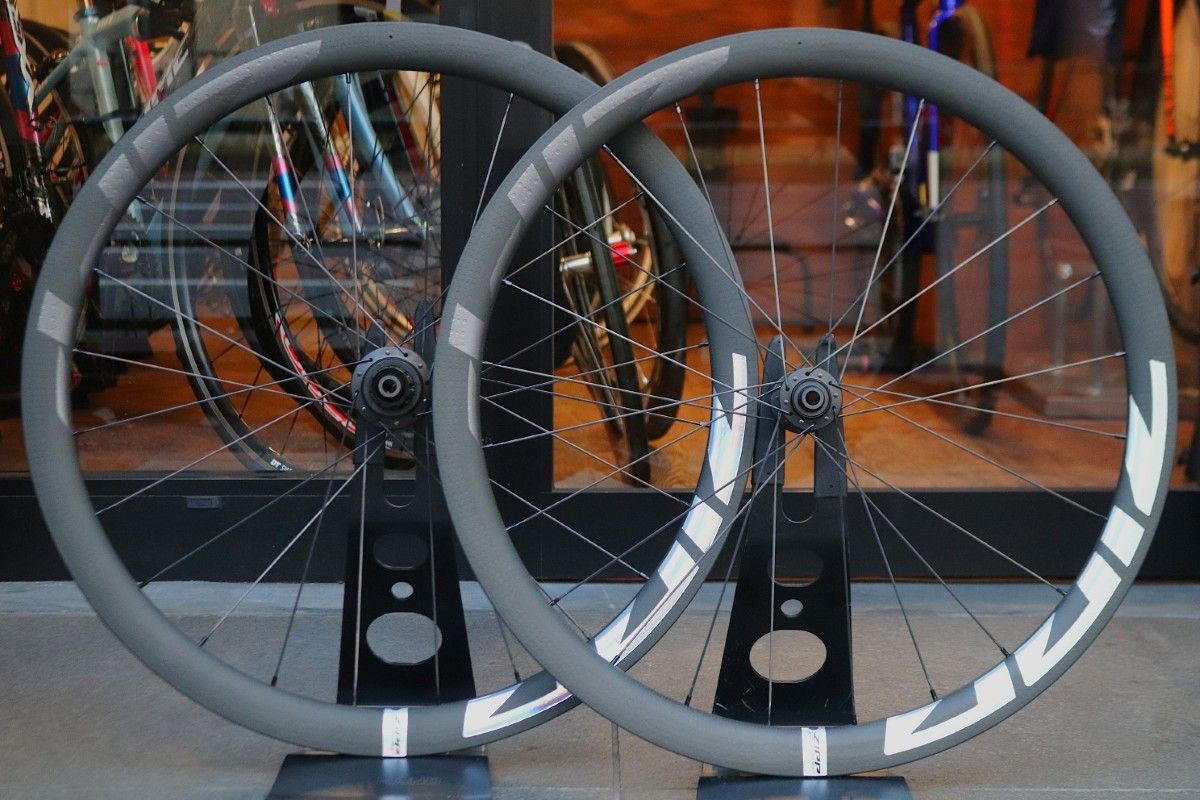 ZIPP303 speedweaponry rim/10/11s対応チューブラー ZIPP303 speedweaponry rim/10/11s対応チューブラー