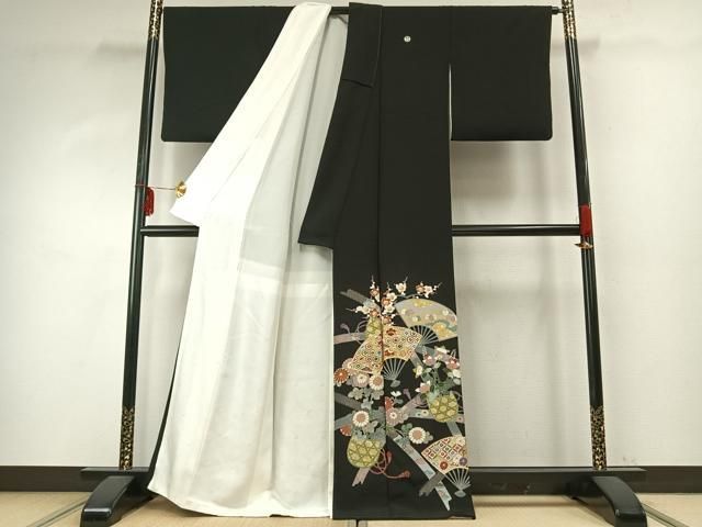 平和屋着物 豪華黒留袖 友禅 駒刺繍 扇面花文 黒地 金銀彩 fy