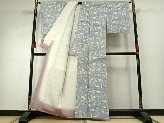 平和屋着物 上質な紬 孔雀文 正絹 fy