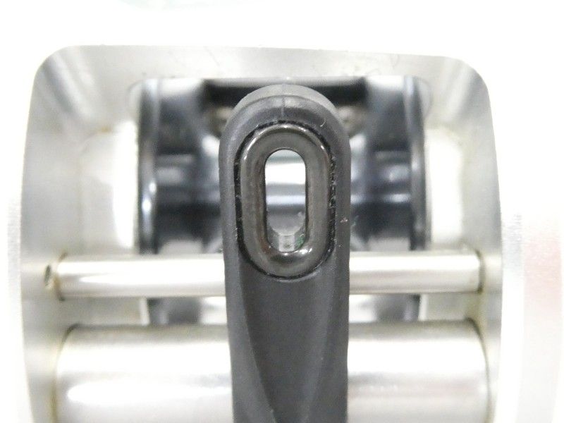 シマノ 13カルカッタ 300 01-