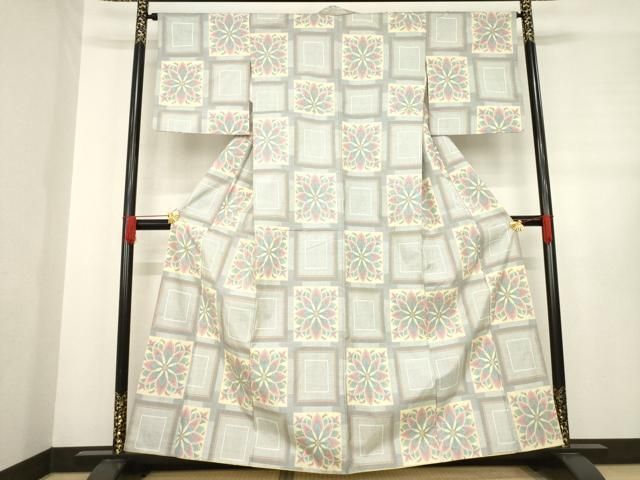 平和屋着物 本場大島紬 白大島 一元7マルキ 市松花文 正絹 AABD9954ck