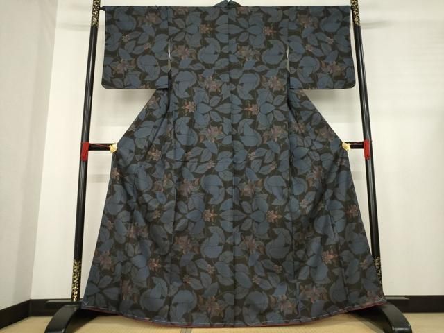 平和屋着物 本場大島紬 一元7マルキ 草花文 黒地 正絹 ck