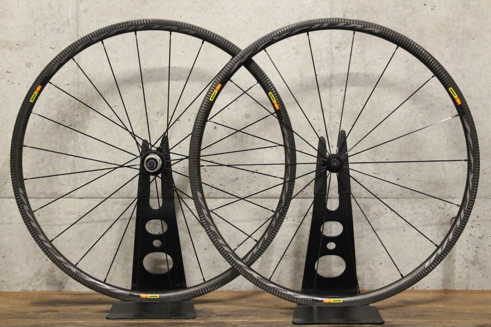 マヴィック MAVIC キシリウム KSYRIUM PRO CARBON SL カーボン