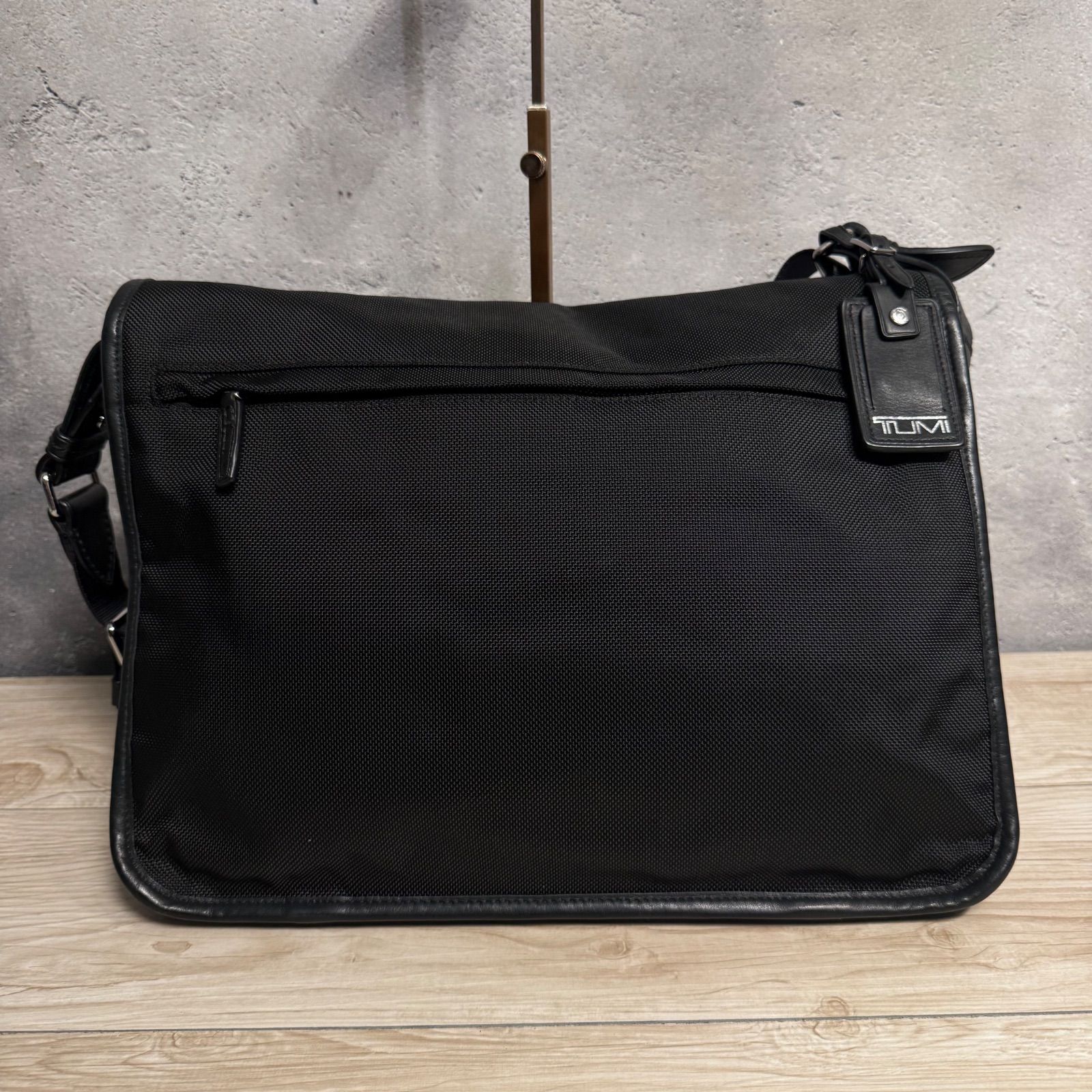 ✨TUMI トゥミ メッセンジャーバッグ ショルダーバッグ A4収納可 多