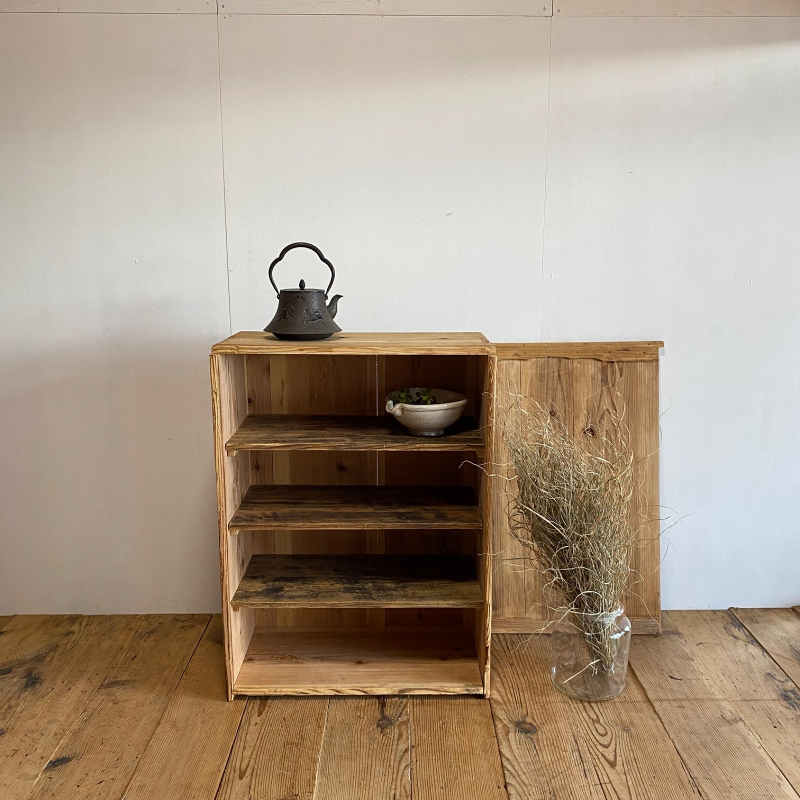 アンティーク 仕切り棚 チェスト 食器棚 書類棚 無垢材 無塗装 y319
