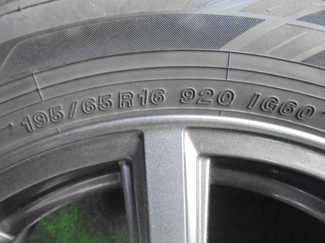 16 ヨコハマタイヤ