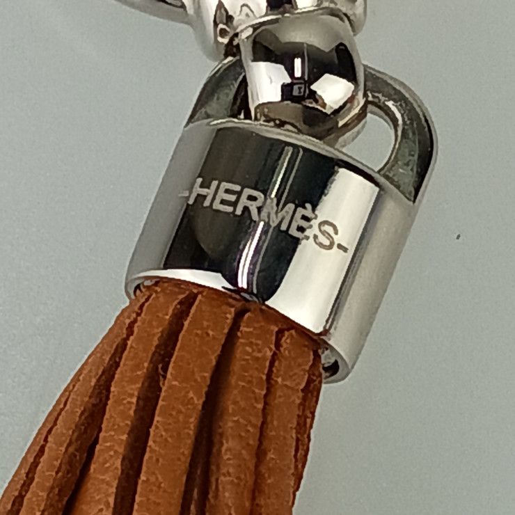 HERMES エルメス スカーフリング スカーフリング セ ル ポンポン