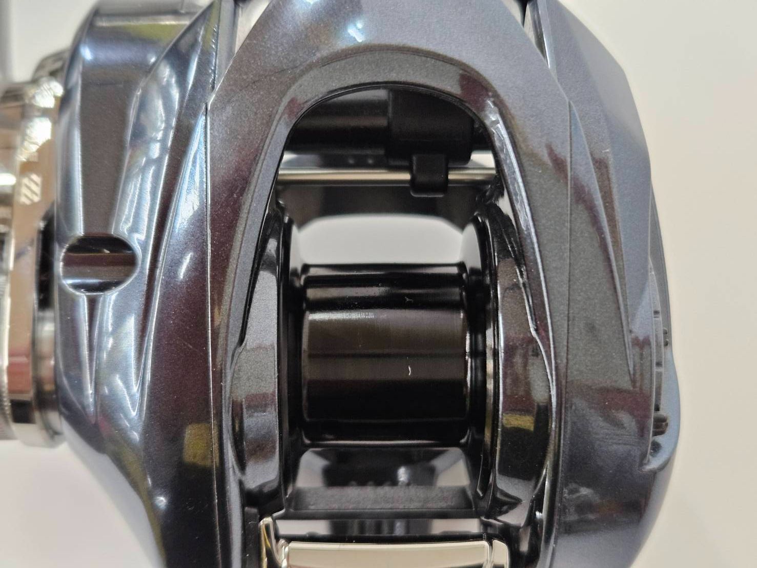  シマノ DC 31 HG アルデ ンDC 12 バス クロダイ ライトロックフィッシュ 巻物 ベイトリール 左巻き レフトハンドル バックラッシュ ベイトリール(ルアー用) リール