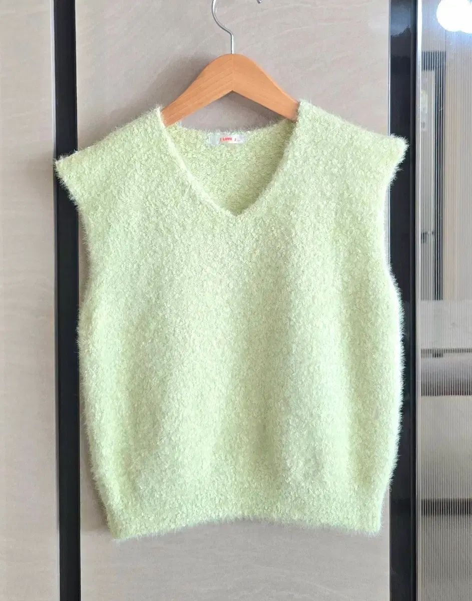 HOT，正規品 アイラブジェイ ニット ベスト ゆったり 130 セーター
