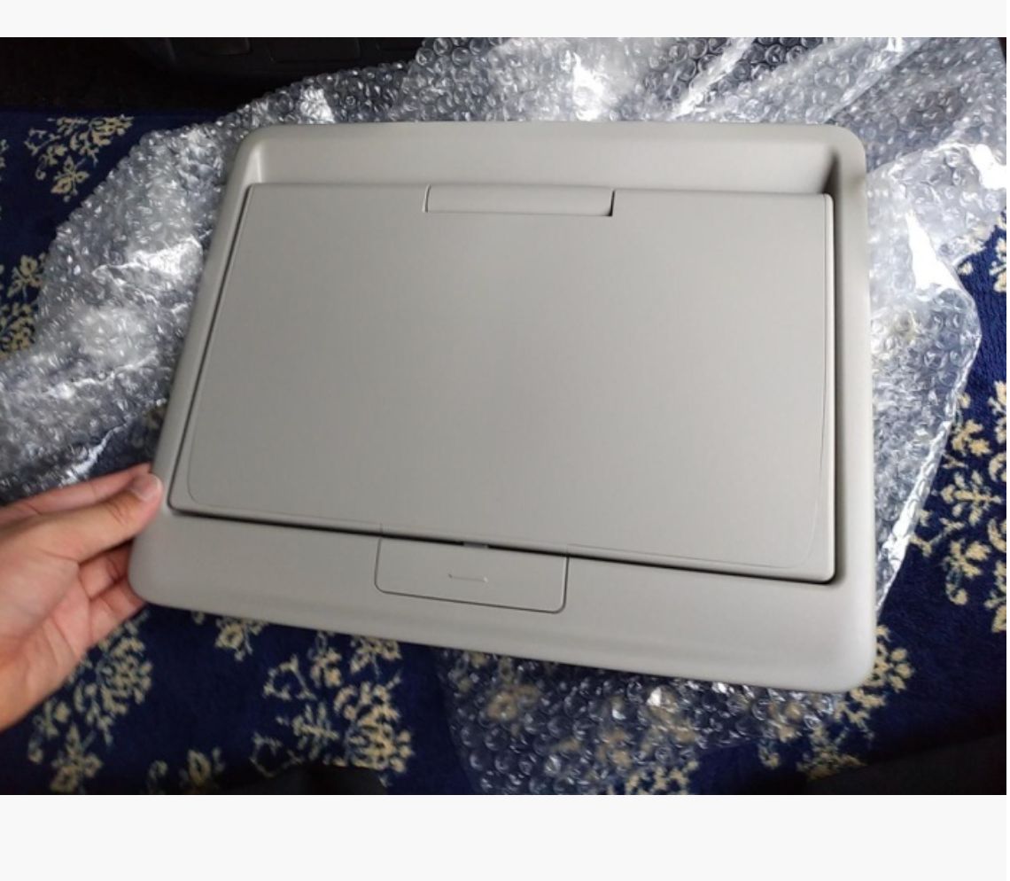 送料無料☆新品☆ トヨタ純正 ショップ TOYOTA 30系 後期 アルファード